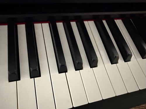 Yamaha Keyboards Digital Pianos Clp-645B