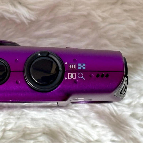 Canon Compact Digital Camera Ixy 600F