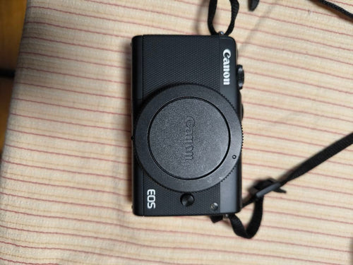 Canon Mirrorless Interchangeable Lips Eos M100