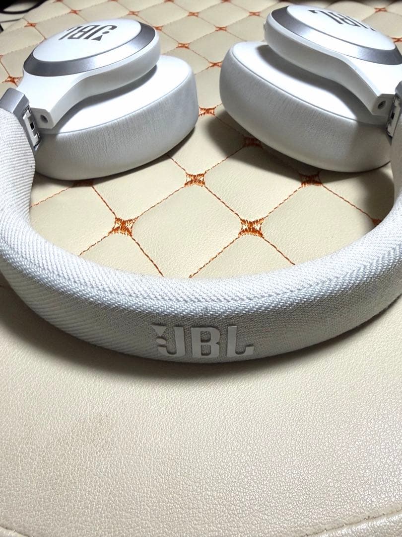 Jbl Wireless Headphones Live770Nc