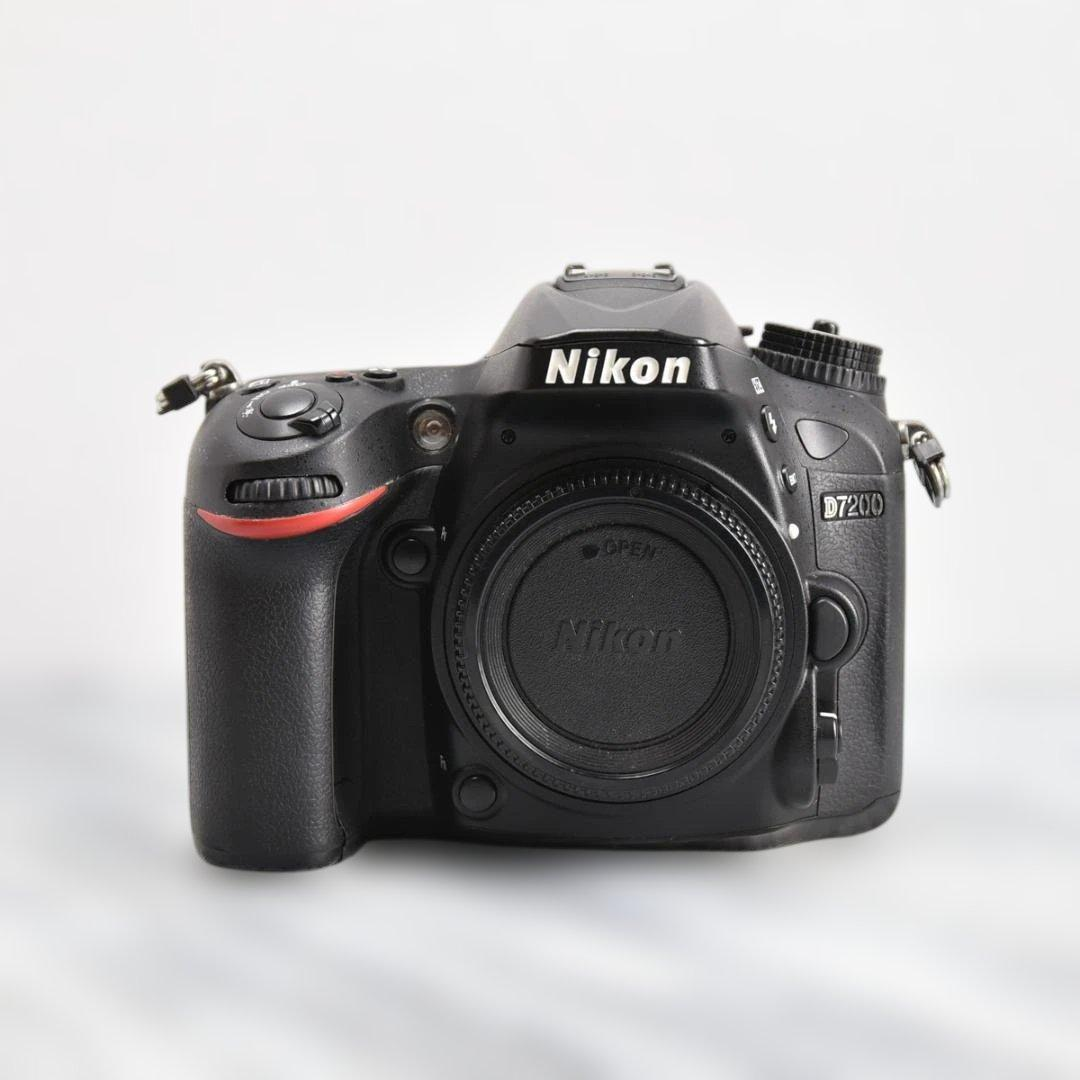Nikon Digital Slr D7200 Aps-C
