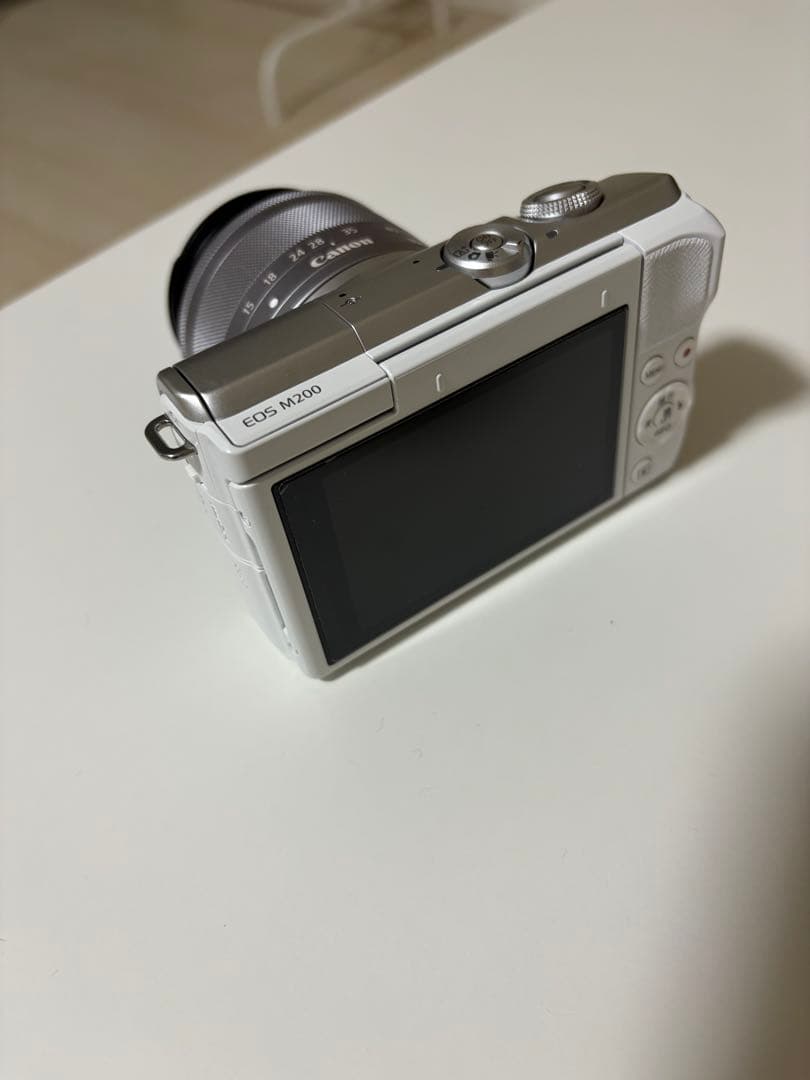 Canon Mirrorless Interchangeable Lens Cameras Eos M200