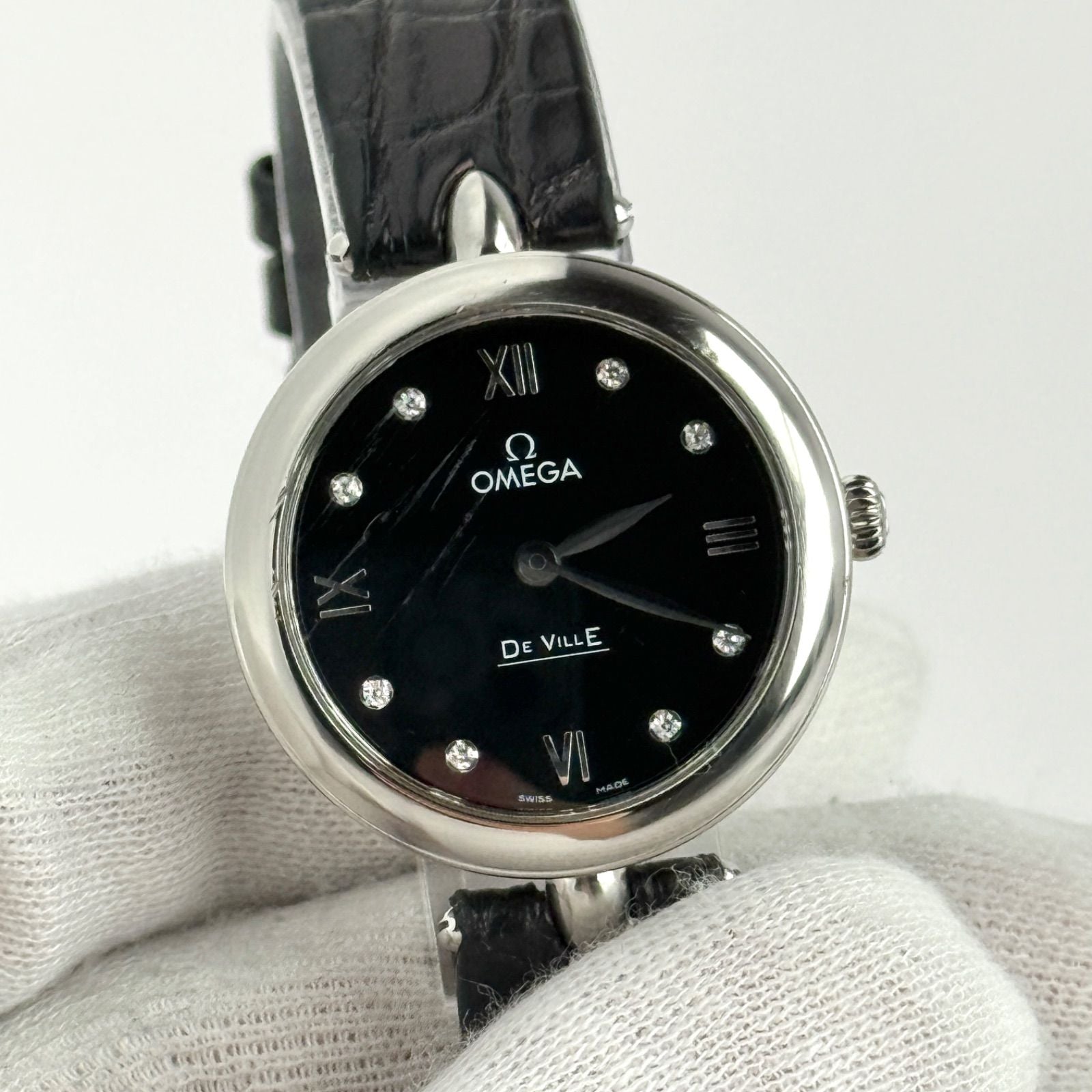 Omega Watch (Quartz) 633