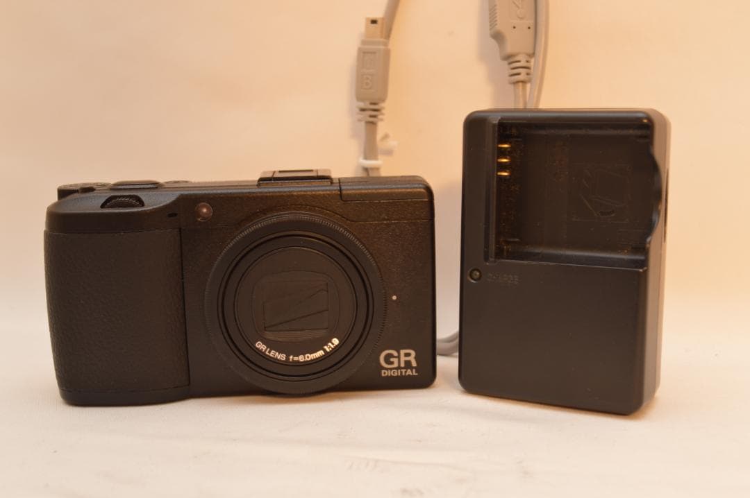 Compact Digital Camera Ricoh Gr Iii 6065