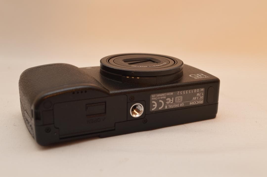 Compact Digital Camera Ricoh Gr Iii 6065