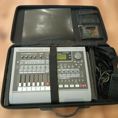 Roland Multi -Track Recorder Vs-840Ex