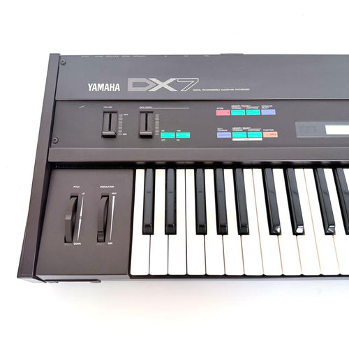Analog Synthesizers Yamaha Dx7