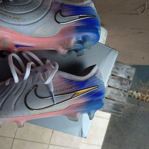 Nike Soccer Cleats Spikes Tiempo Legend 10 Elite Fg
