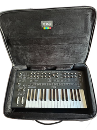 Analog Synthesizer Moog Messenger