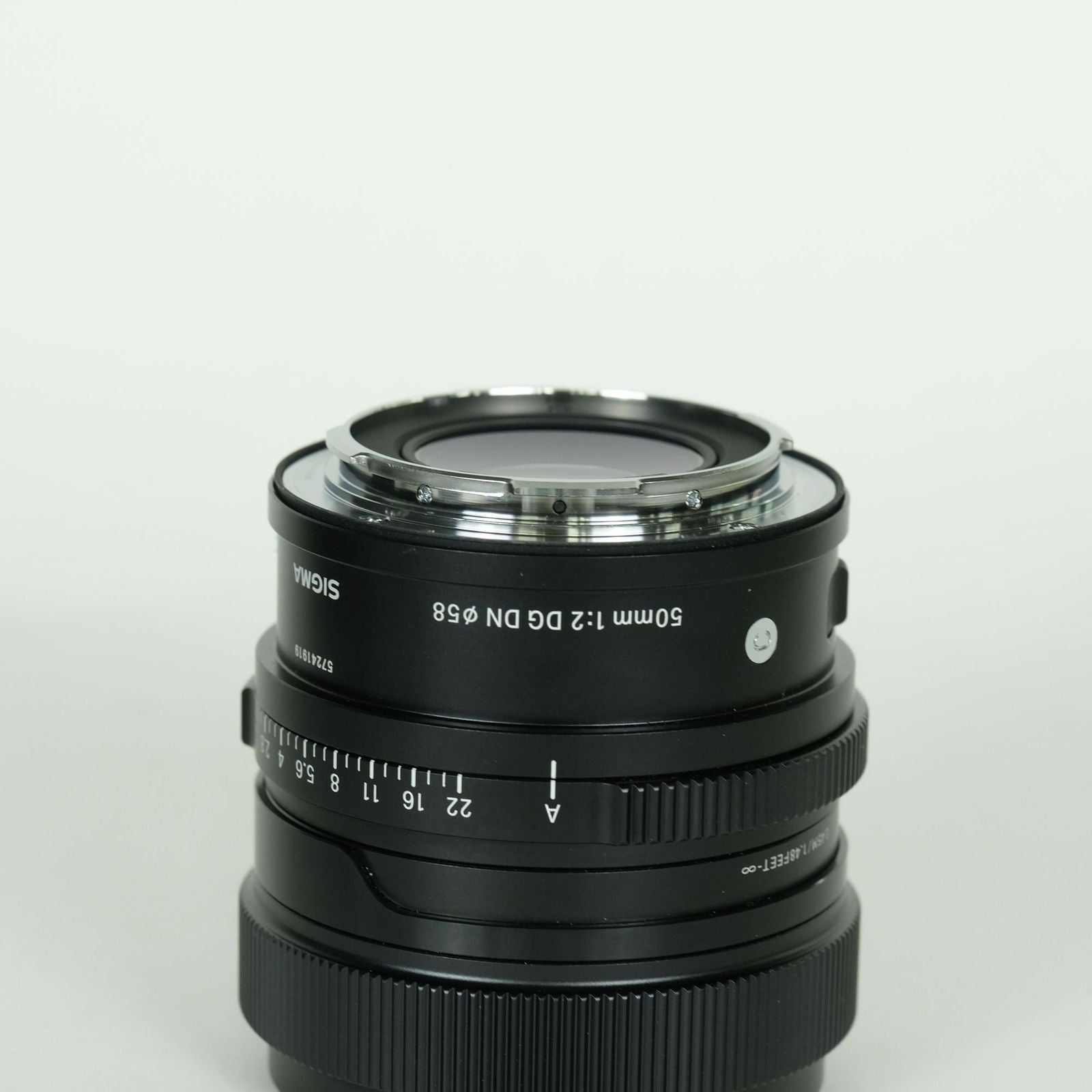 Sigma Lens (Single Focus) F2 Dg Dn Contemporary L Leica