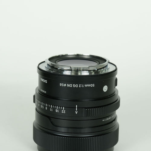 Sigma Lens (Single Focus) F2 Dg Dn Contemporary L Leica