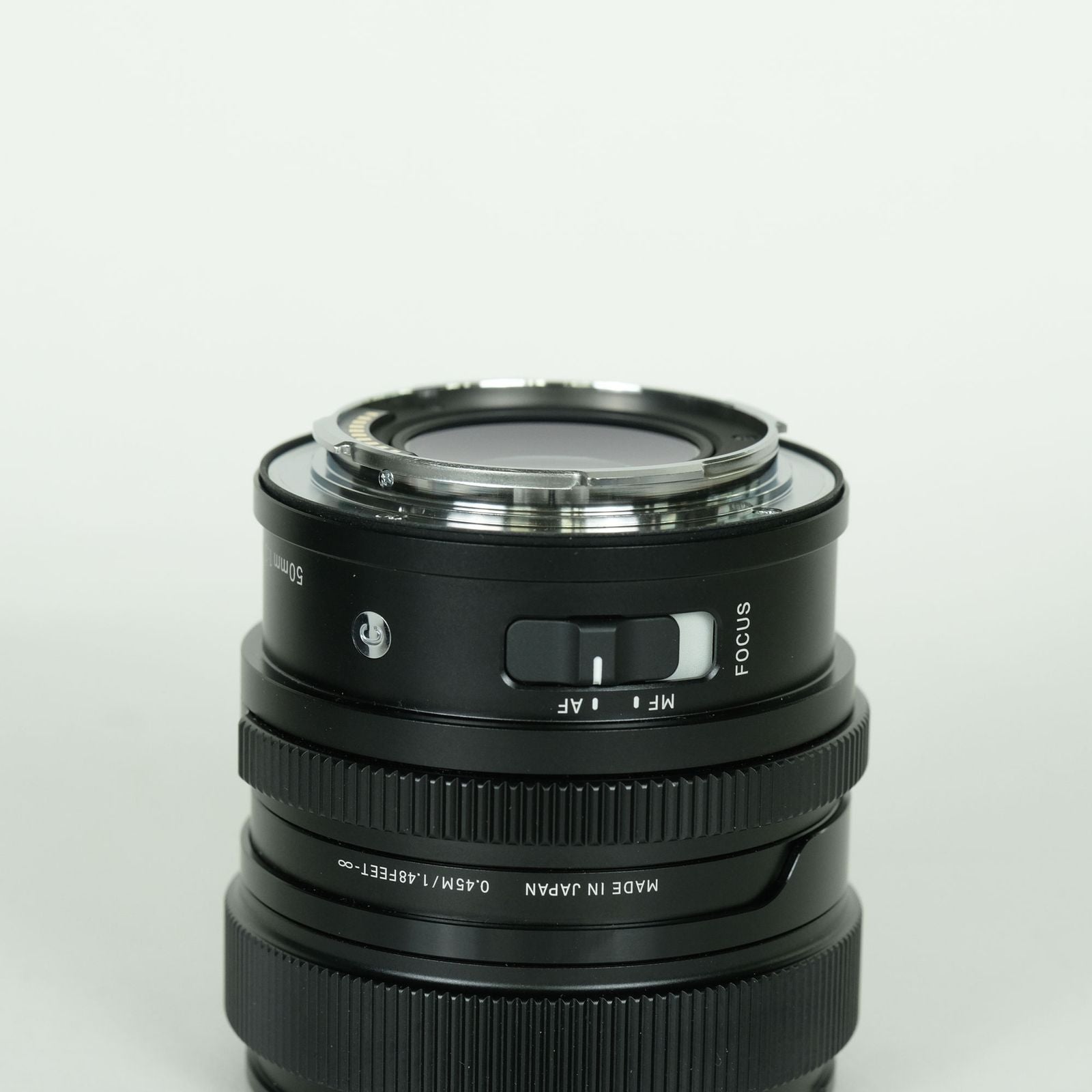 Sigma Lens (Single Focus) F2 Dg Dn Contemporary L Leica