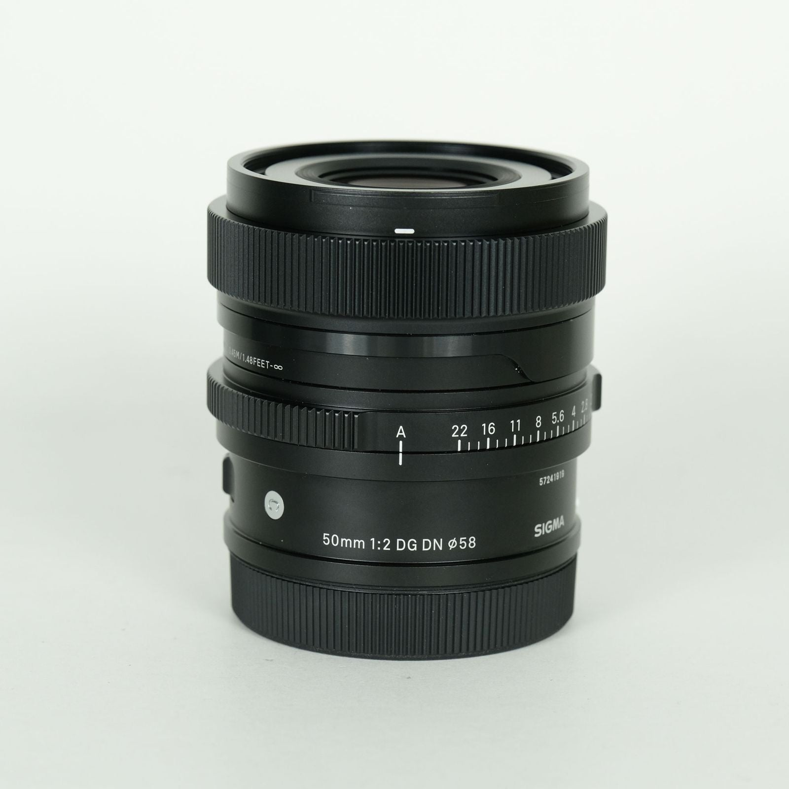 Sigma Lens (Single Focus) F2 Dg Dn Contemporary L Leica