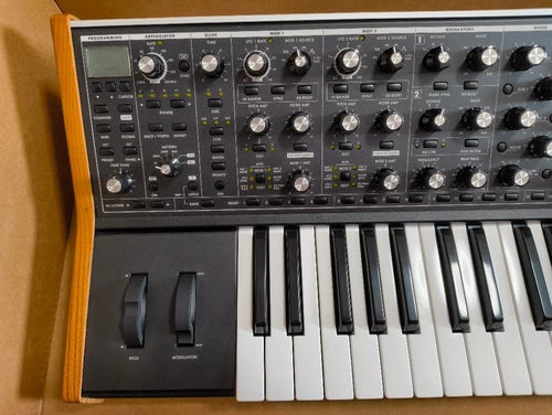 Moog Analog Synthesizer Subsequent 37