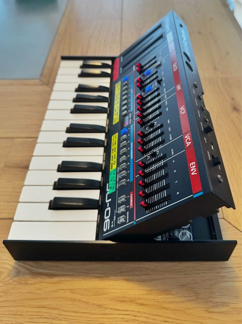 Roland Other Boutique Ju-06 K-25M