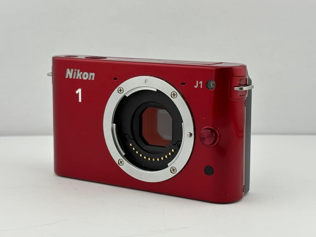 Nikon Mirrorless Interchangeable Lens Cameras 1 J1&J2