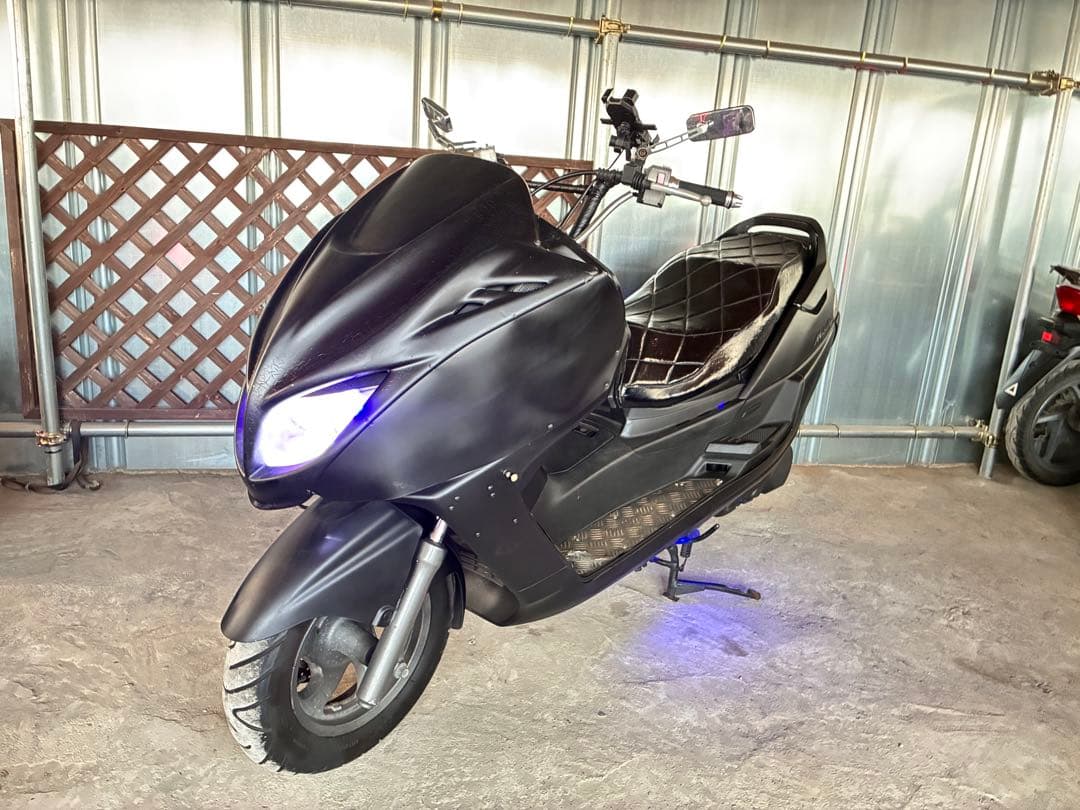 Yamaha Motorcycle Body 250 R8 6