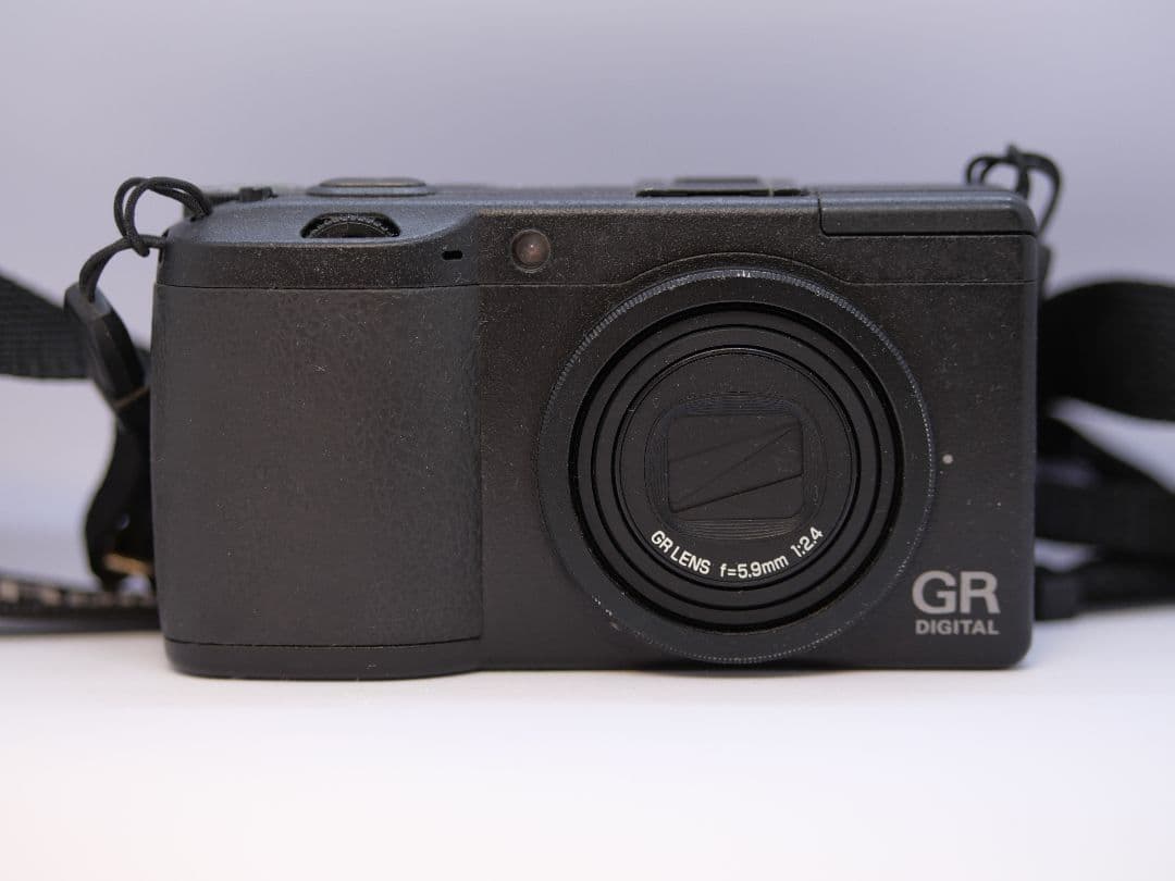 Compact Digital Cameras Ricoh Gr 2