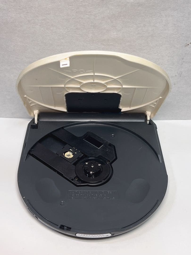 Sony Portable Cd Player D-E700