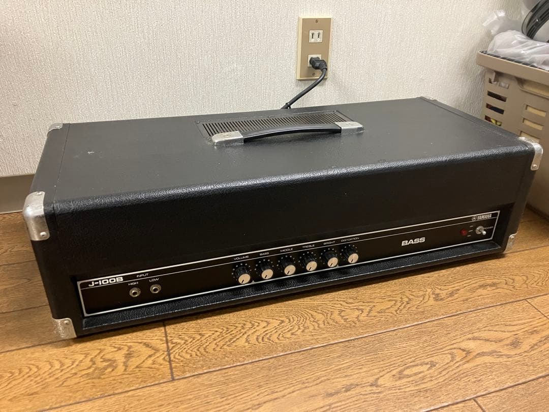 Yamaha Guitar Amplifiers J-100B