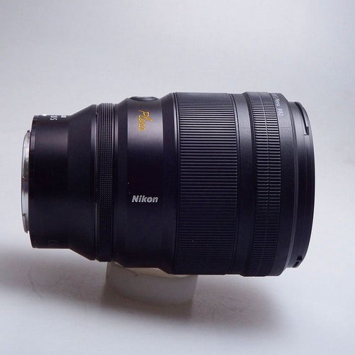 Nikon Others Z 135/F1.8 S Plena