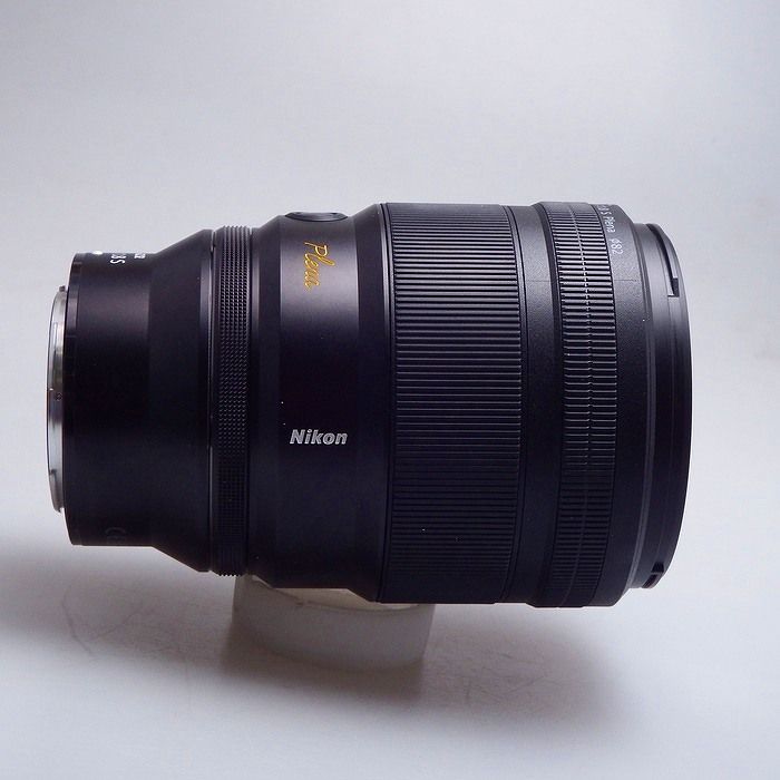 Nikon Others Z 135/F1.8 S Plena