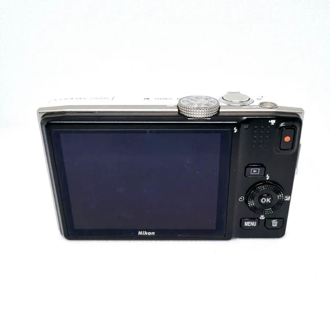 Nikon Compact Digital Cameras Coolpix S8200