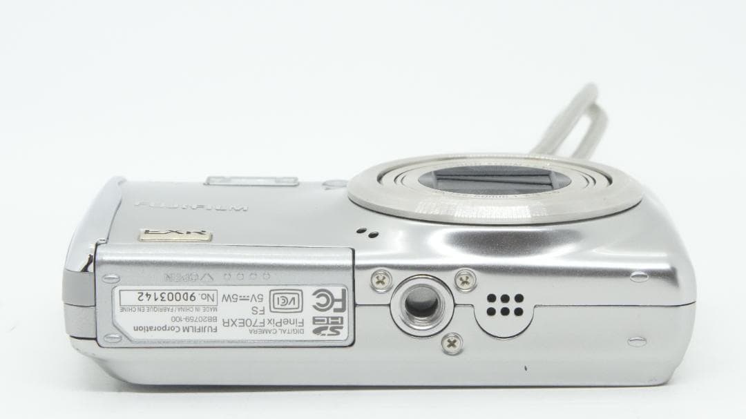 Compact Digital Cameras E3010 Fujifilm Finepix F70 Exr