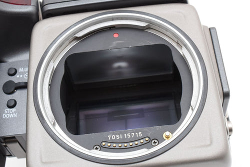 Large -Size Medium Format Camera (Film) H2