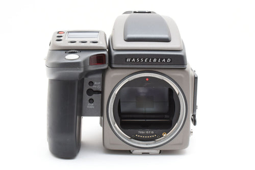 Large -Size Medium Format Camera (Film) H2