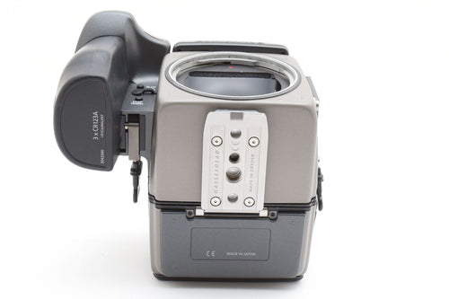 Large -Size Medium Format Camera (Film) H2