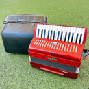 Yamaha Accordions S-32B