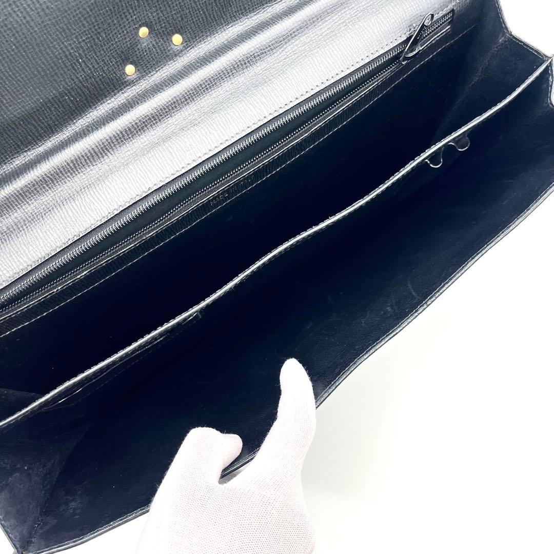 Yves Saint Laurent Business Bags