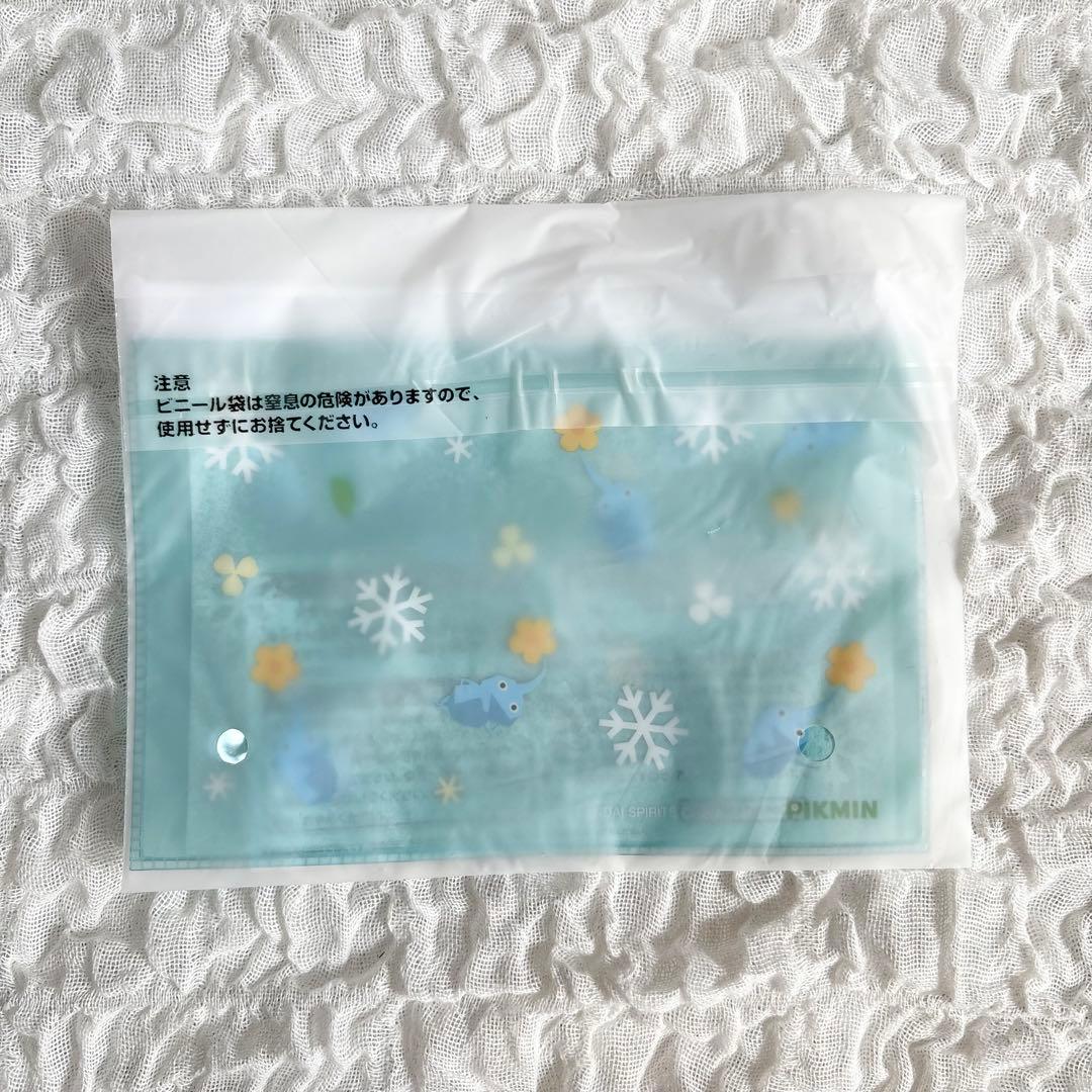 Towel/Handkerchief B E F