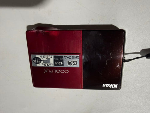 Nikon Compact Digital Camera Coolpix S70