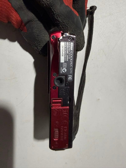Nikon Compact Digital Camera Coolpix S70