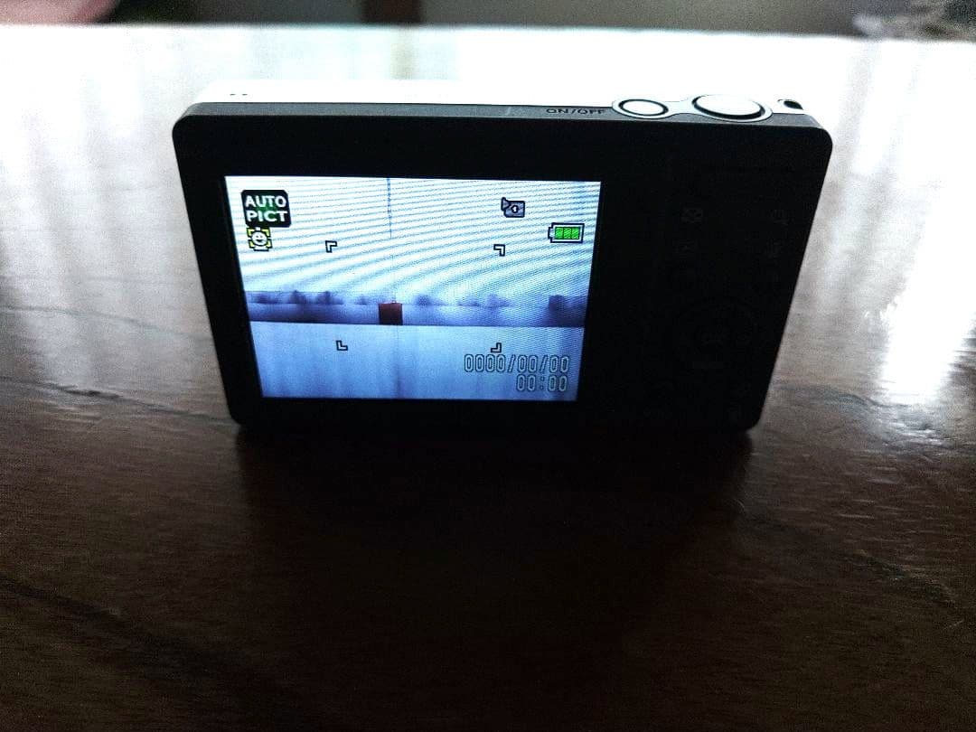Pentax Compact Digital Cameras Optio H90