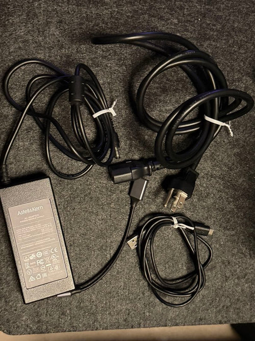 Headphone Amplifiers Astell&Kern Acro L1000