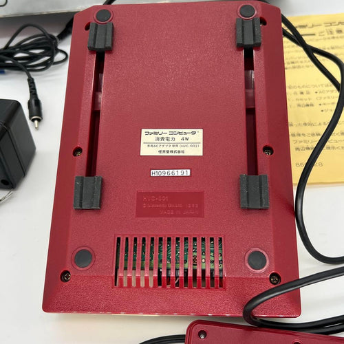 Famicom Consoles Hvc-001