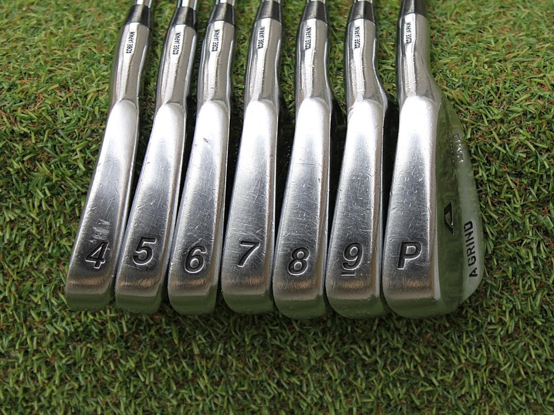 Iron Set A Grind Cmb 4-Pw 7 Dg X100