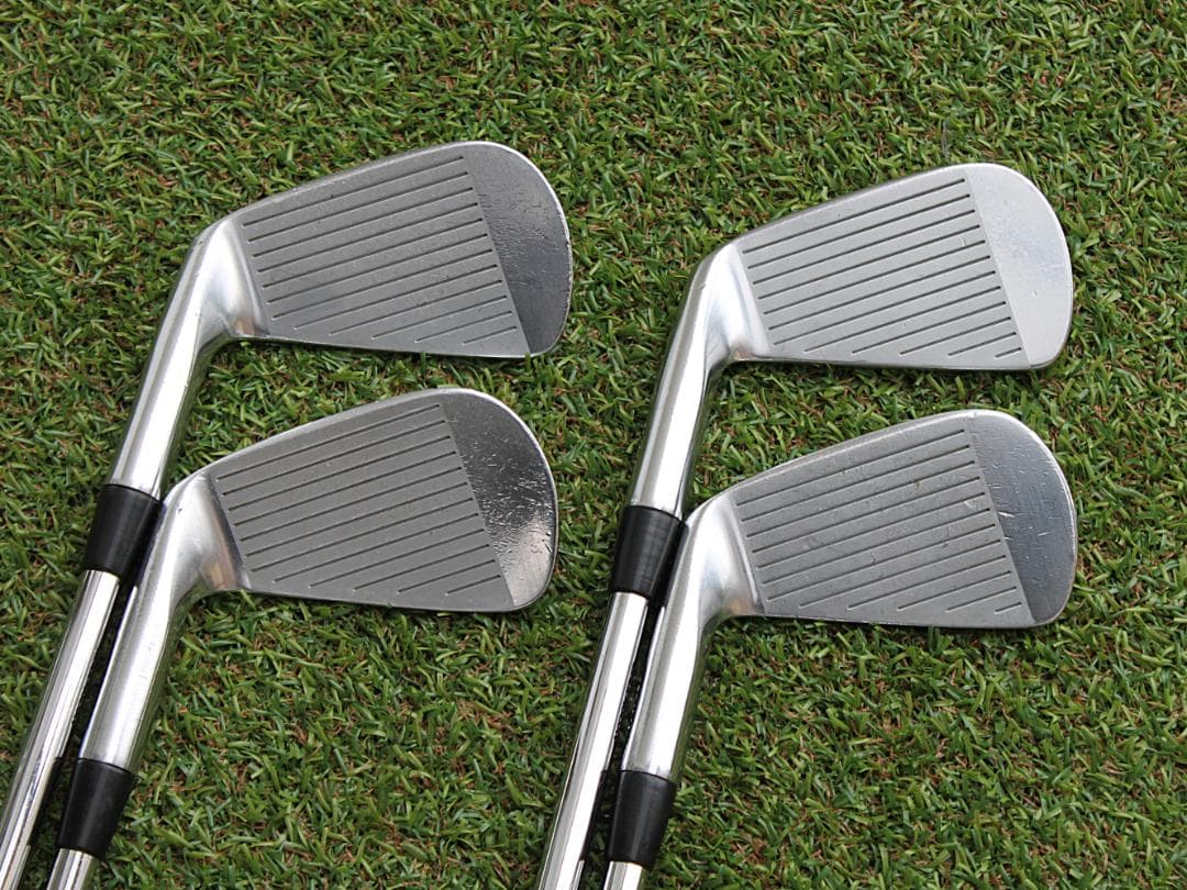Iron Set A Grind Cmb 4-Pw 7 Dg X100