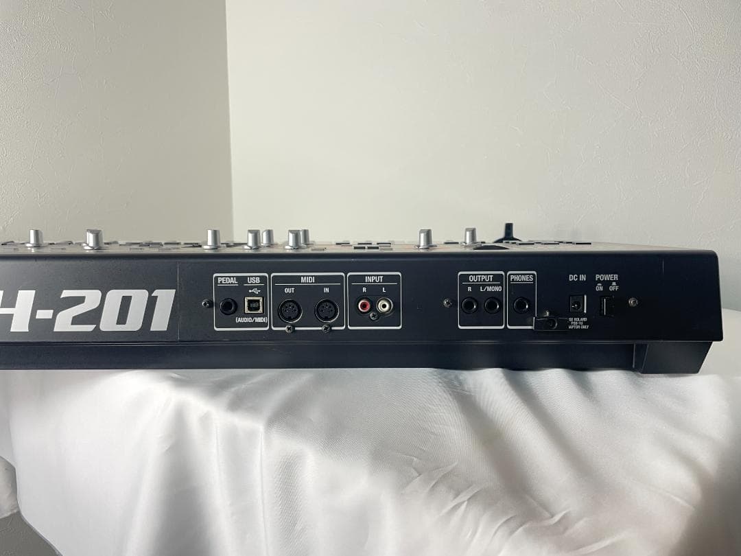 Others Roland Sh-201