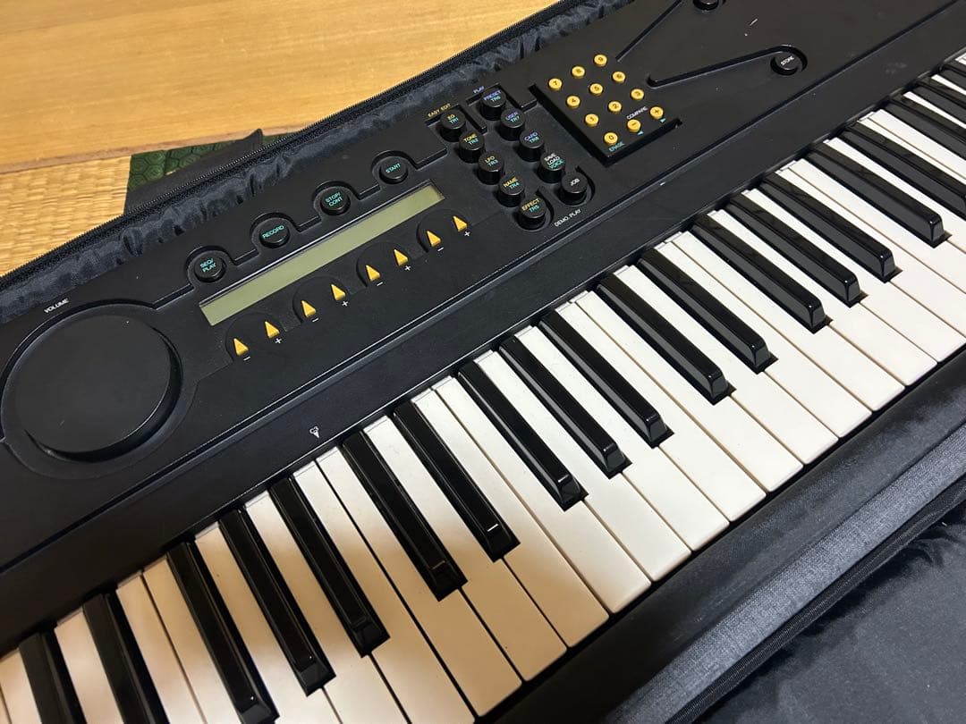 Yamaha Others Eos Ys200