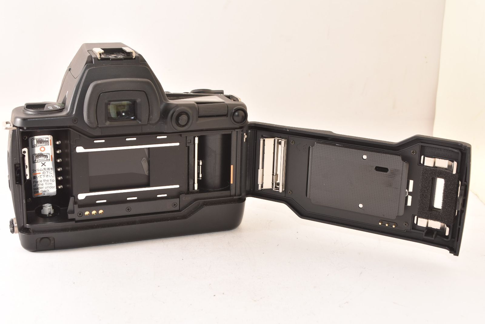 Contax Slr Camera (Film) Nx Data Back D-11 Af 2603112