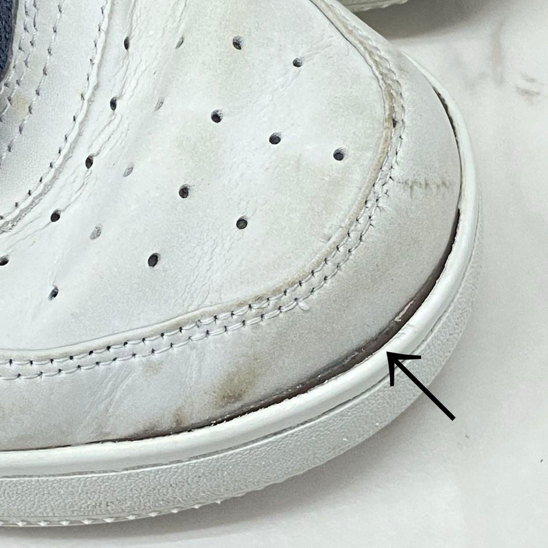 Een badende aap-sneakers