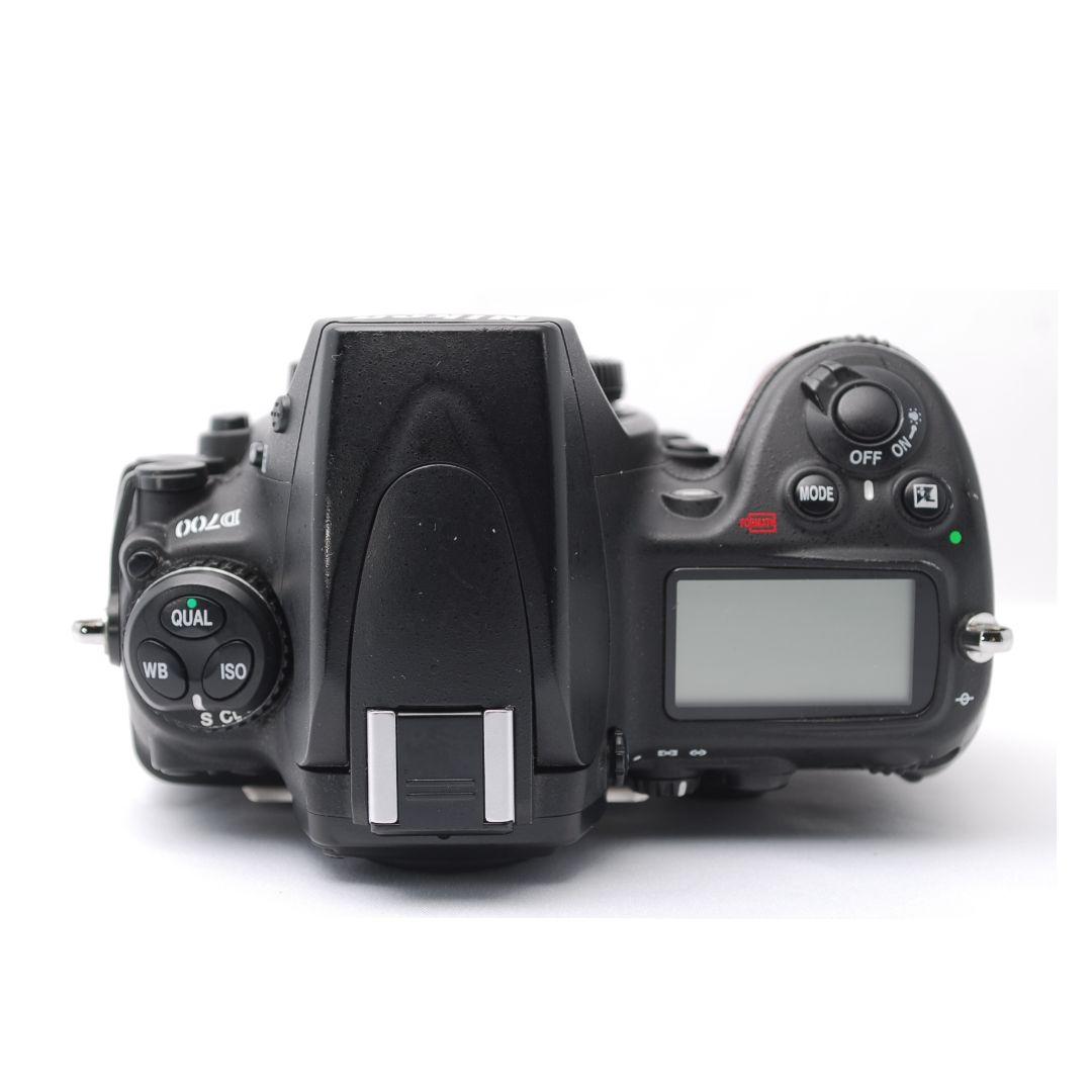 Nikon Digital Slr 1000 Off D700