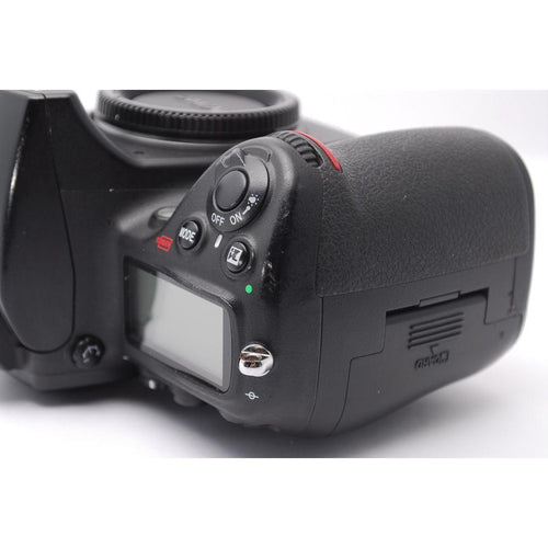 Nikon Digital Slr 1000 Off D700