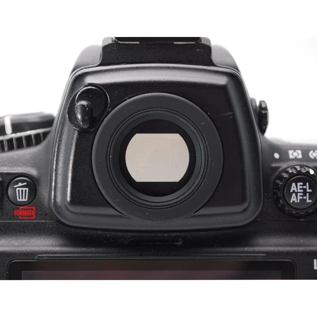 Nikon Digital Slr 1000 Off D700