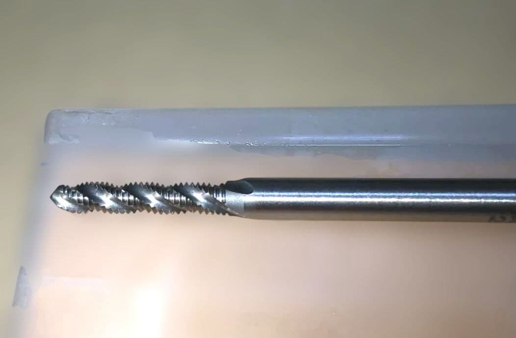 Yamawa Tap M4X0.7X100 10