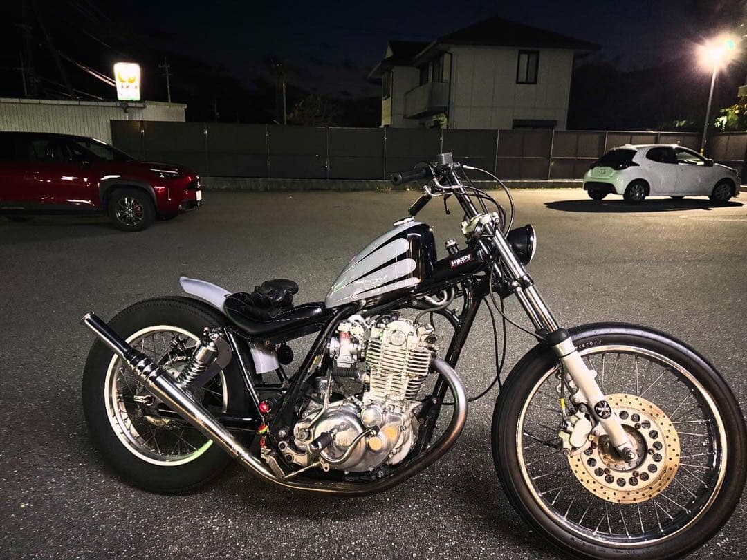 Yamaha Scarf Sr400